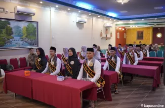 Peserta Pelatihan dan seleksi pemilihan Cik Uniang Cik Ajo menuju grand final Duta Pariwisata Kota Pariaman.(Trisnaldi)