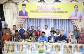 Pemkab Limapuluh Kota dan ketua serta anggota Dewan Pimpinan Cabang (DPC) Peradi Payakumbuh bersilaturahmi, di rumah dinas bupati setempat, Sabtu 4 Mei 2024.