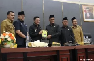 Transparansi dan Akuntabilitas Laporan Pertanggungjawaban APBD Kota Padang Tahun 2023 Terungkap dalam Rapat Paripurna DPRD