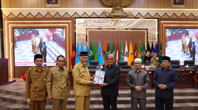 Subtansi Ranperda RTRW Tahun 2023--2043 Ditetapkan oleh DPRD Sumbar