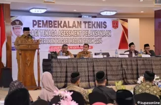 Bupati Agam, Dr H Andri Warman MM membuka Pembekalan Bagi Tim Evaluasi Gerakan Nagari Madani (GNM)