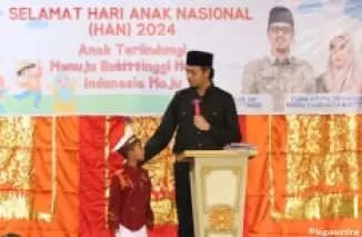 Wali Kota Bukittinggi hadiri peringatan hari anak
