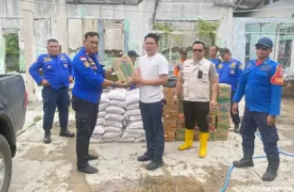 Peduli Korban Banjir, PT Axella Adhi Pratama Berikan Bantuan Sembako Untuk Masyarakat Lampung Selatan