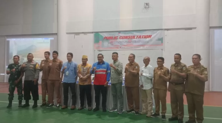 Foto Bersama Pada Kegiatan Konsultasi Publik
