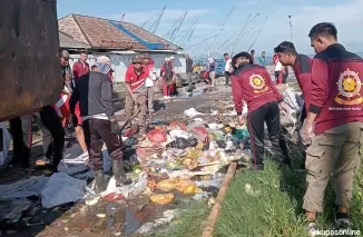 DLH Dan Satpol PP Lampung Selatan Peringati HPSN 2025 Dengan Aksi Bersih-bersih di Dermaga Bom Dan Kantor Masing-masing