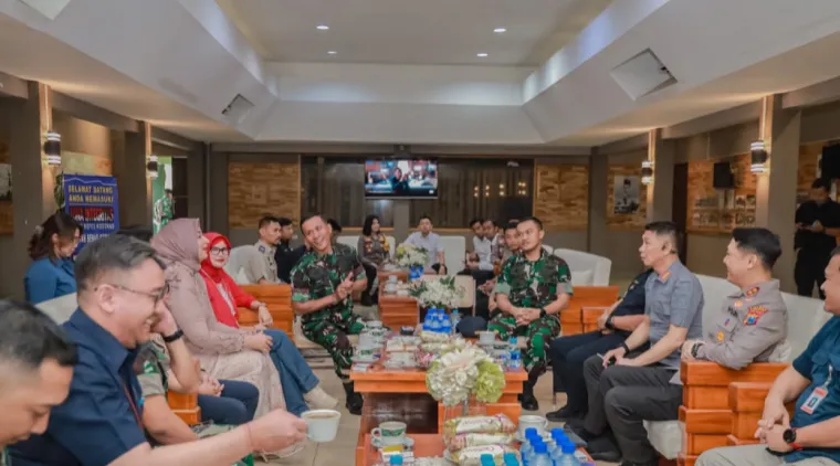 Eratkan Sunergi, Kalapas Jember Hadiri Fun Shoot di Brigif 9/DY/2 Kostrad