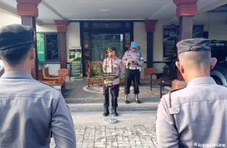 Apel Jam Pimpinan Personil Polsek Dentim: Kapolsek Evaluasi dan Berikan Arahan Penguatan Tugas