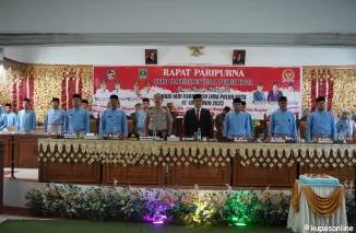 Sidang paripurna memperingati hari jadi kabupaten Limapuluh Kota ke-184, di ruang sidang kantor DPRD Limapuluh Kota, Minggu 13 April 2025.