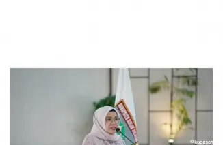 Ketua GOW Solok Selatan Ny. Bet Yulian Efi