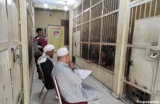 Polres Ogan Ilir Berikan Siraman Rohani kepada Tahanan untuk Tingkatkan Iman dan Kesadaran