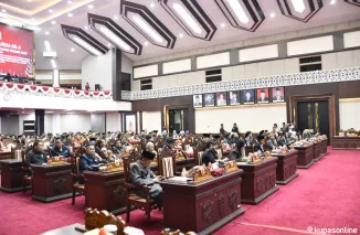 Rapat Paripurna DPRD Kalteng Bahas Pemberhentian Gubernur dan Wakil Gubernur untuk Periode 2025-2030