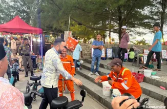 Wako Fadly Amran Nikmati Libur Lebaran Sambil Tinjau Fasilitas Pantai Padang