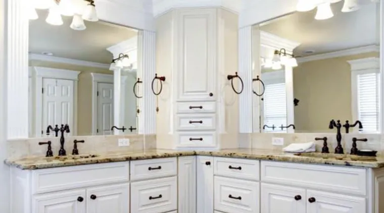 Inspirasi Desain Kamar Mandi Jack and Jill, Nyaman, Fungsional, dan Hemat Ruang