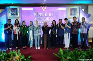 Ketua Dekranasda Sumsel Feby H.Herman Deru Kembangkan Kreatifitas Anak Muda Melalui Gelaran Fashion Incubation