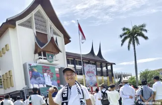 Wakil Ketua DPRD Pasaman Barat Hadiri Aksi Solidaritas Palestina di Halaman Kantor Gubernur