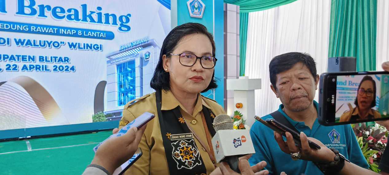 Foto Groundbreaking Gedung Irna 8 Lantai, Dirut RSUD Ngudi Waluyo : Wujudkan Peningkatan Pelayanan Kesehatan Bagi Masyarakat