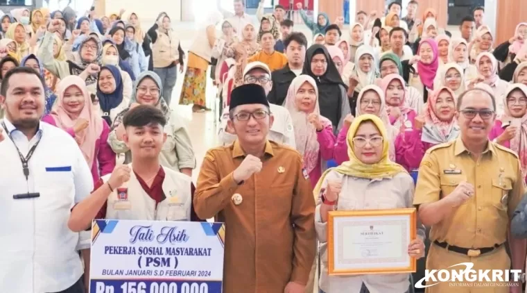 Sukses Menurunkan Angka Kemiskinan, Hendri Septa Tingkatkan Uang Tali Asih PSM