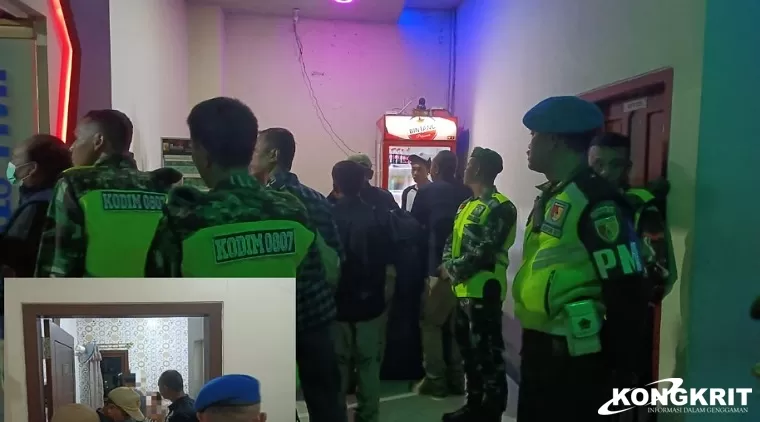 Petugas Gabungan yang terdiri dari Satpol PP, Kodim 0807 dan Polres Tulungagung serta Sub Denpom V / 1- 6 merazia sejumlah tempat kos dan tempat hiburan malam