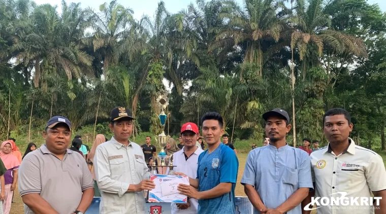 Wakil Bupati Pasbar Resmi Tutup Turnamen Sepak Bola Mini Repoper ke-VIII, Ajak Dukung Program Kepemudaan