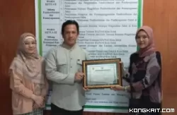 BAZNAS Kota Solok Raih Penghargaan untuk Program Bapak Asuh Anak Stunting