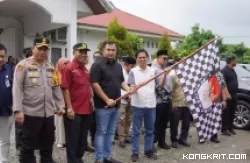 Logistik Pemilu 2024, Bupati Sutan Riska Melepas Pengiriman Logistik se-Kecamatan Dharmasraya