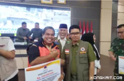 BNPB serahkan Bantuan Penanganan Darurat Bencana sebesar Rp 250 Juta kepada Bupati Padang Pariaman