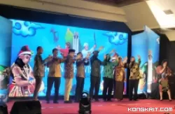 Pj Bupati Tulungagung bersama Forkopimda saat melaunching Kalender wisata Kabupaten Tulungagung