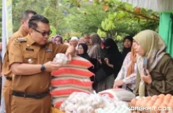 Pemko Payakumbuh menggelar Pasar Murah, Kendalikan Inflasi Menjelang Hari Raya Idul Fitri 1445 H