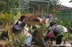 Silaturahmi Erat dan Dinas Lingkungan Kota Solok Bersih Berseri
