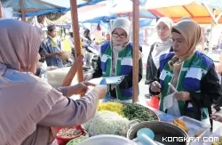 Tim BPOM Padang Lakukan Pengecekan Makanan dan Minuman Takjil di Sejumlah Pasar di Kota Pariaman