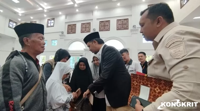 Pemerintah Kota Bukittinggi Salurkan Bantuan Sosial Sembako dan PKH untuk 881 Warga Kecamatan ABTB