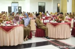 Gelar Halal Bihalal setelah Laksanakan Apel Gabungan, Suhatri Bur Ajak Seluruh Pihak Bangun Masa Depan Padang Pariaman