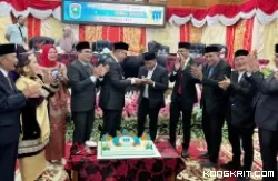 Gelar Sidang Paripurna Peringatan HUT Kabupaten Solok ke-111, Bersama Solok Super Tim Menuju Tahun Kejayaan