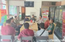 Suasana halal bihalal di Mapolsek Sendang