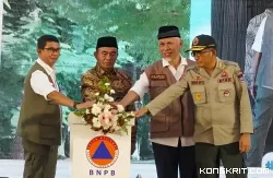 Sirine Gempa dan Tsunami Berbunyi, Ribuan Siswa dan Warga di Kota Padang Ikuti Simulasi