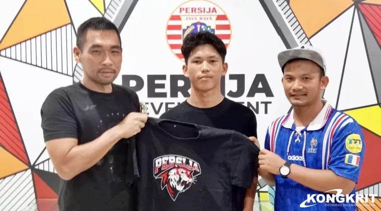 Pemain Persikopa M. Rizal Resmi Bergabung dengan Persija Jakarta