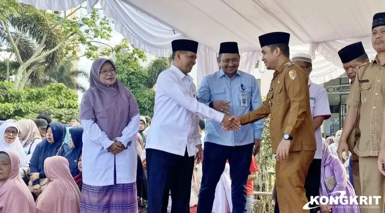 Wawako Lepas Keberangkatan 112 Jemaah Haji Kota Solok Menuju Tanah Suci