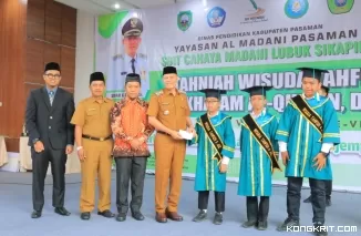 Bupati Sabar AS Apresiasi dan Berikan Motivasi di Momen Wisuda Tahfiz SDIT di Pasaman