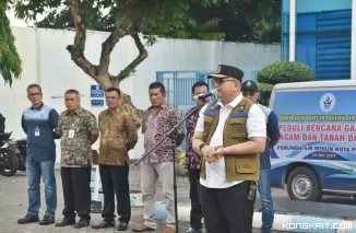 Perumda AM Salurkan Bantuan untuk Korban Bencana di Tanah Datar dan Agam, Plh Wako Padang Beri Apresiasi