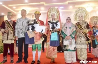 Rima Syukhria dan Farrel Zaidan Nafisa Terpilih sebagai Cik Uniang Cik Ajo Pariaman Tahun 2024