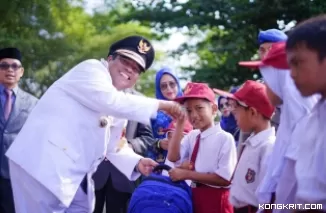 Suhatri Bur Pimpin Upacara Peringatan Hardiknas dan Hari Otoda ke-28, Lanjutkan Gerakan Merdeka Belajar