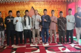 Wakil Ketua DPRD Dany Ismaya dan Wali Nagari AMS Herizon Apresiasi Khatam Al-Quran MDTA TAU-AM