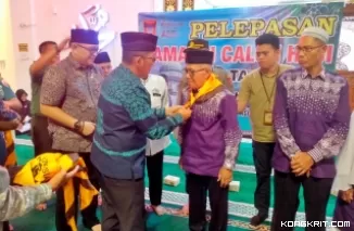 Wali Kota Padang Lepas 386 Jemaah Calon Haji Kloter Pertama Menuju Tanah Suci