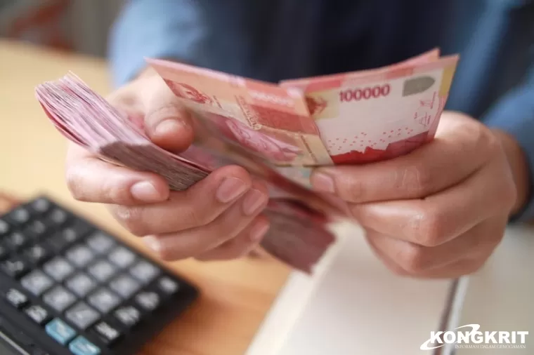 Dapat Rp1,8 Juta dari Bansos Bulan Juni, Ini Daftar Program dan Cara Cek NIK KTP