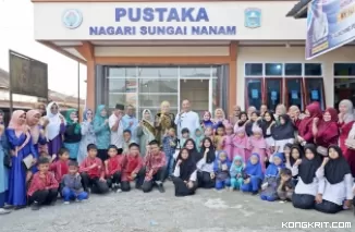 Ny. Emiko Epyardi Asda Resmikan Pustaka Nagari Sungai Nanam Tingkatkan Literasi Generasi Kabupaten Solok