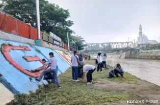 Peringati Hari Lingkungan Hidup Sedunia, DLH Kota Solok Adakan Goro di Batang Lembang