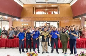 Suhatri Bur Hadiri Pembinaan Relawan Pemadam Kebakaran di Padang Pariaman