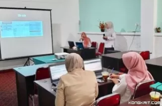 Sukseskan Program TB Nasional, Dinkes Kota Solok Adakan Pelatihan Sistem Informasi Tuberkulosis Mobile (Foto: Promkes Kota Solok).