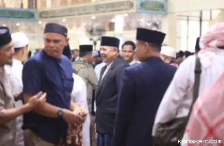 Wali Kota Solok Sambut Idul Adha di Masjid Agung Al Muhsinin, Berikan Pesan Mendalam