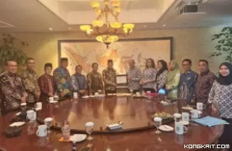 Bupati Pasaman Terima Penghargaan Peduli Pendidikan sekaligus Teken MOU dengan Yayasan Putera Sampoerna